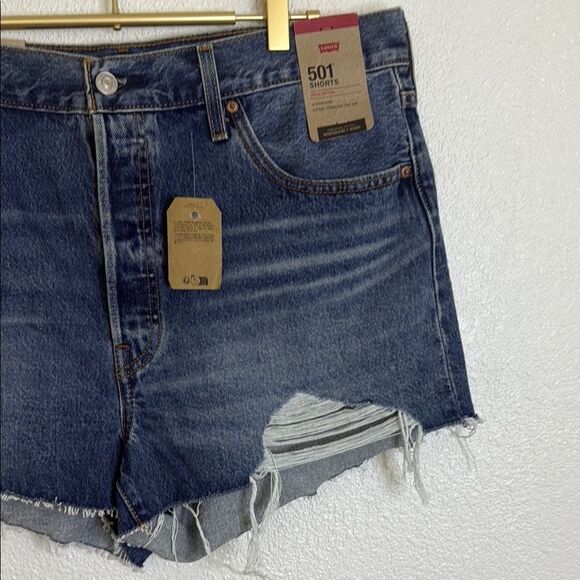 Levi's 501-Blue Distressed Denim Shorts size 34 - Picture 5 of 13
